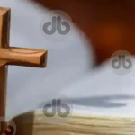 Blue and Green Modern Gradient Business YouTube Thumbnail (1)