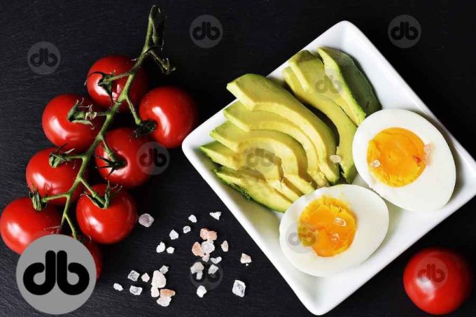 Die Keto-Diät Ein Leitfaden für Anfänger zu Lebensmitteln, die man essen und vermeiden sollte