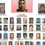 35 Angeklagte, darunter der Anführer