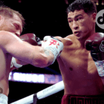 Dmitry Bivol’s Stunning Upset Wie er seinen Titel im Halbschwergewicht gegen Canelo Alvarez verteidigte