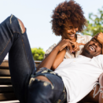 Höre deinem Partner zu, als bräuchten sie dich wirklich