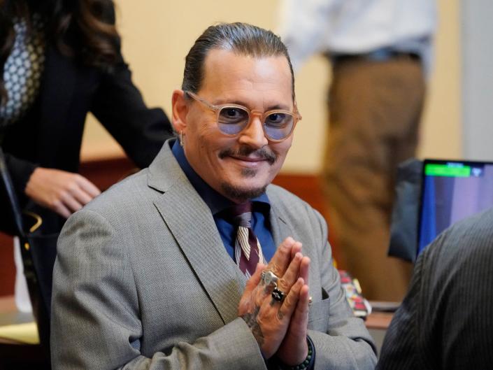 Johnny Depp im Jahr 2025: Ein Blick auf sein Vermögen, seine Karriere und seine Ausgaben 1 Johnny Depps Vermögen