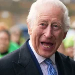 König Charles überrascht Passanten