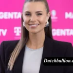 Laura Wontorra (2)