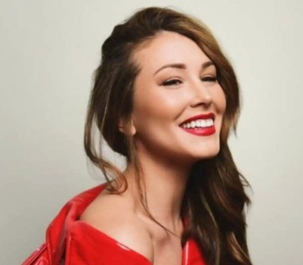 Loren-Allred-net-worth-1200x1048