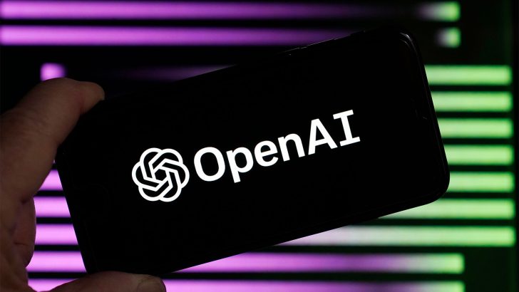 Das Logo von OpenAI, dem Hersteller von ChatGPT, erscheint auf einem Mobiltelefon in New York / Bildnachweis - The Associated Press