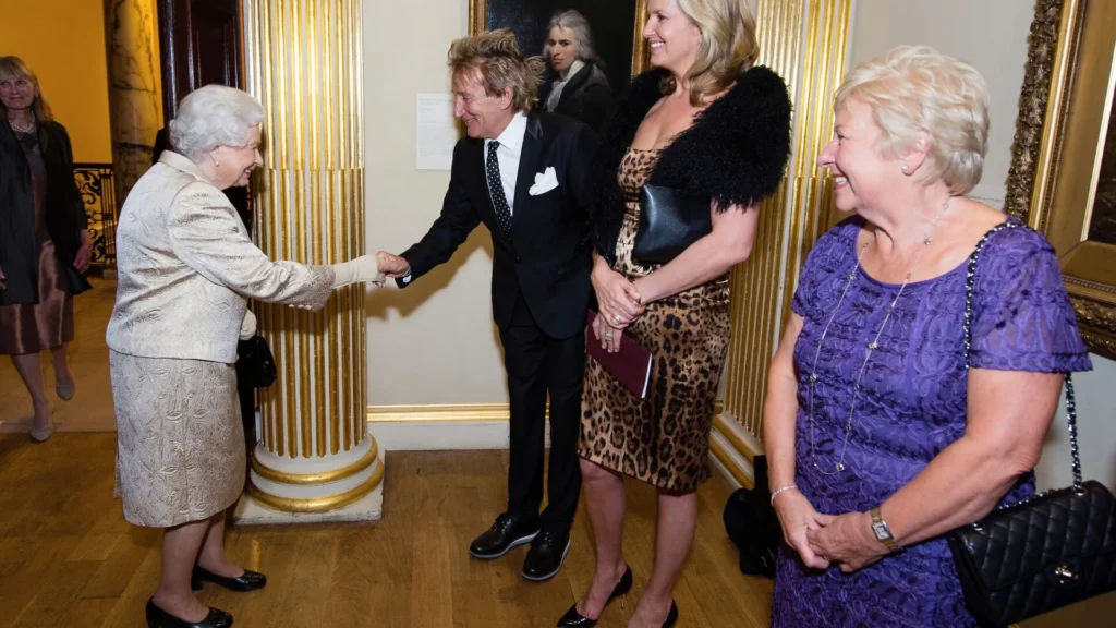 Rod Stewart with queen