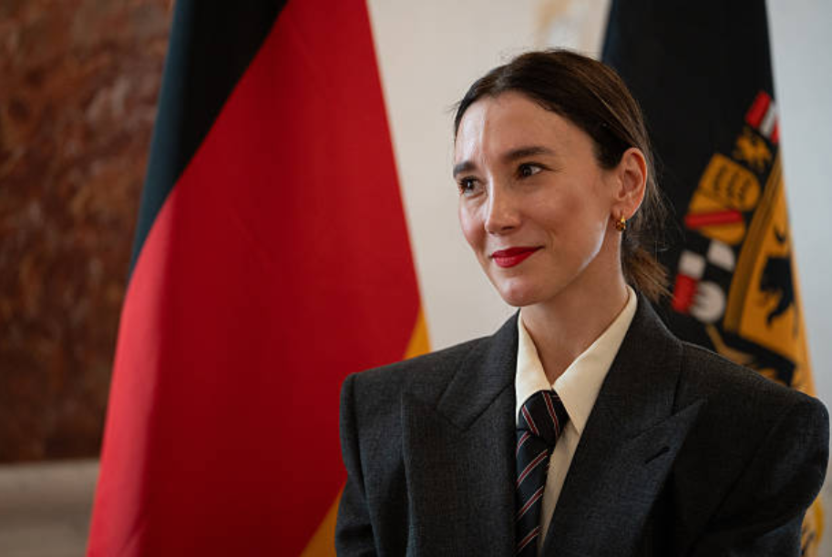 Sibel Kekilli: Eine Schauspielerin zwischen Kunst und Aktivismus - Aktuelle Projekte und gesellschaftliches Engagement 2025 1 Sibel Kekilli