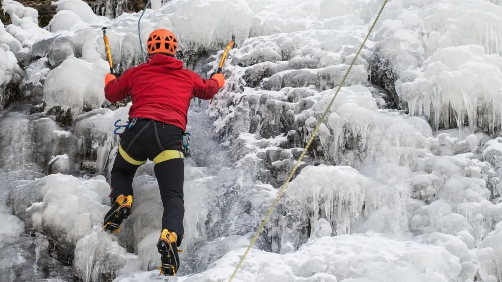 Südtirol: Die schönsten Winterwanderungen durch verschneite