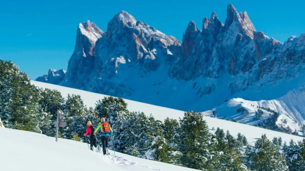 Südtirol: Die schönsten Winterwanderungen durch verschneite