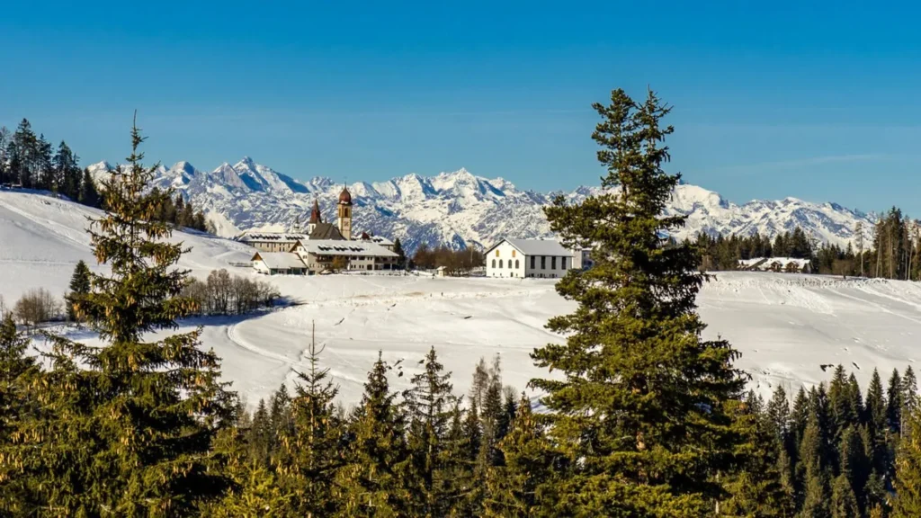 Südtirol: Die schönsten Winterwanderungen durch verschneite