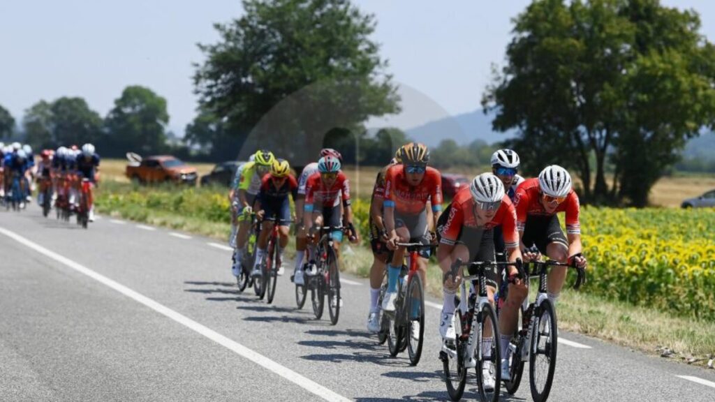 Intensiver Kampf: Der Triumph von Tadej Pogacar in Peyragudes 2 Taktische Manöver und Teamdynamik