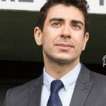 Tony Khan Biografie