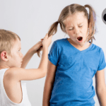 Warum Kinder sich schlagen – und wie man reagiert, wenn sie es tun
