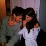 natalia-dyer-charlie-heaton